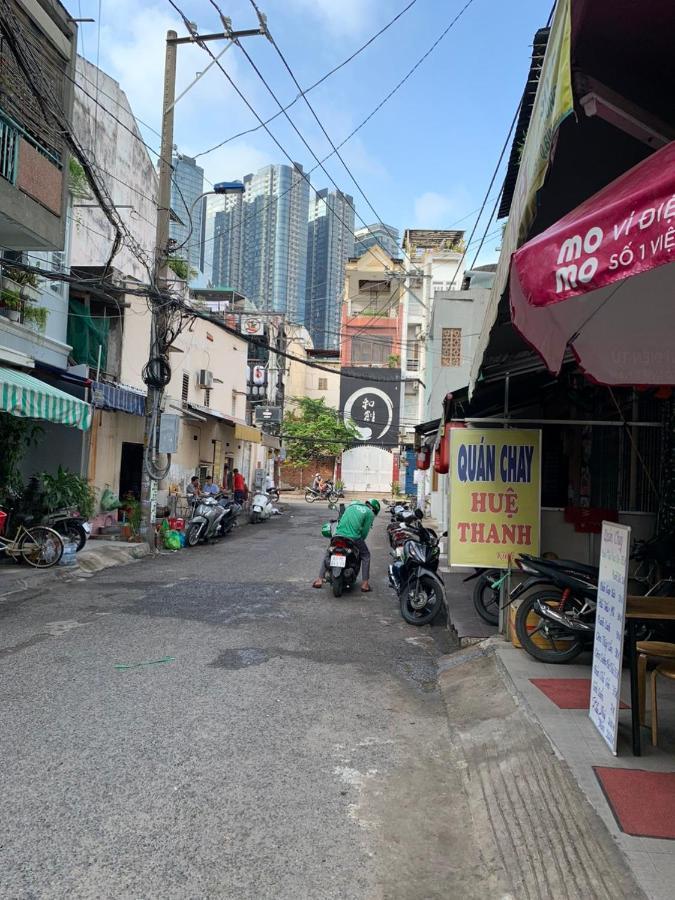 Ts * Hô Chi Minh-Ville
